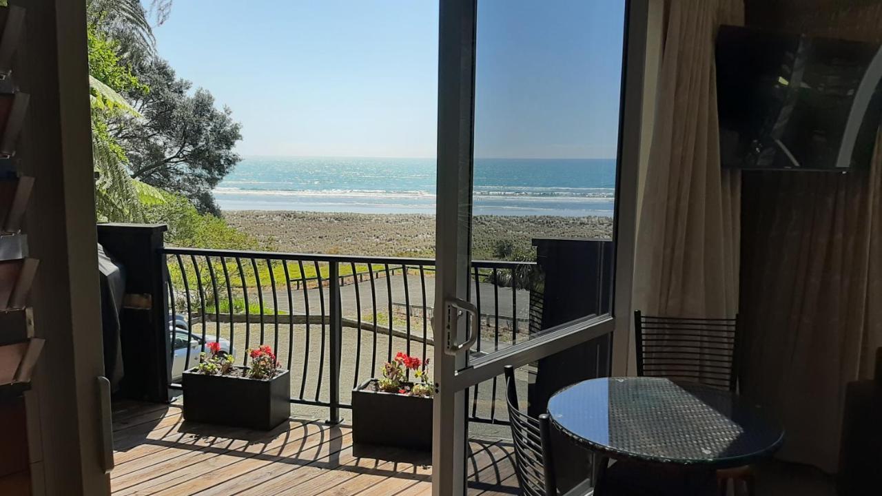 Ohiwa Beach Apartments/ Motel 오포티키 외부 사진